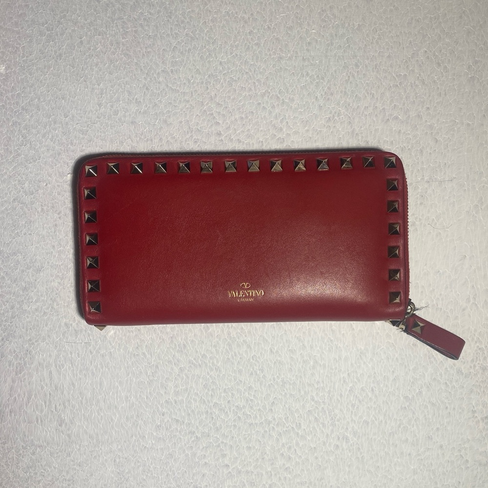 Valentino Garavani Calfskin Continental Studded Wallet